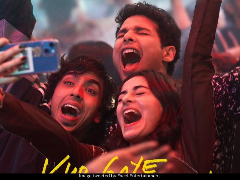 Kho Gaye Hum Kahan poster 
