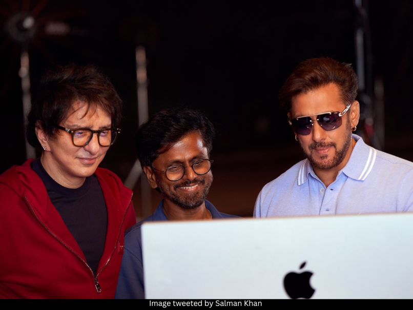 Salman Khan, Sajid Nadiadwala and AR Murugadoss 