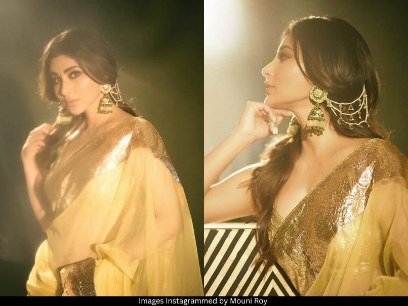 Mouni Roy 