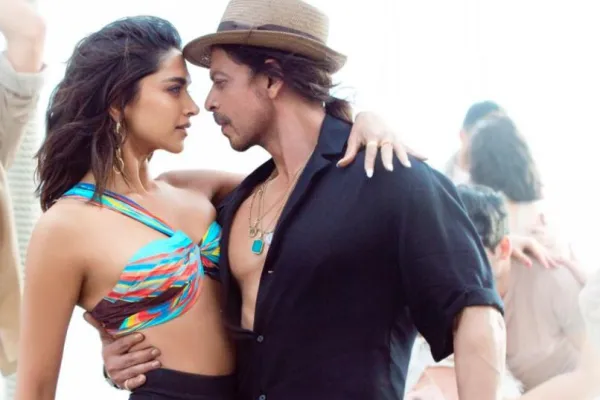 Deepika Padukone and SRK 