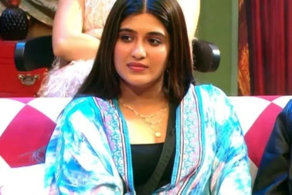 Nimrit Kaur pic