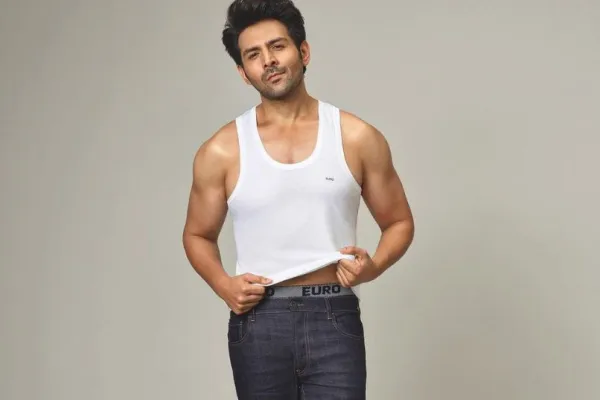 Kartik Aaryan 