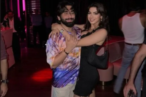 Khushi Kapoor 