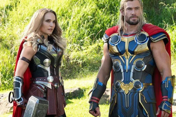 Chris Hemsworth 