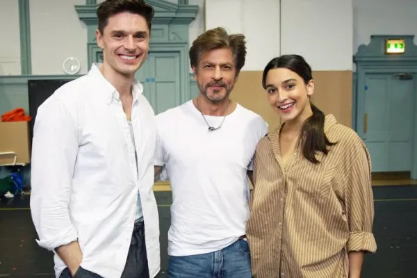 Shah Rukh Khan DDLJ 